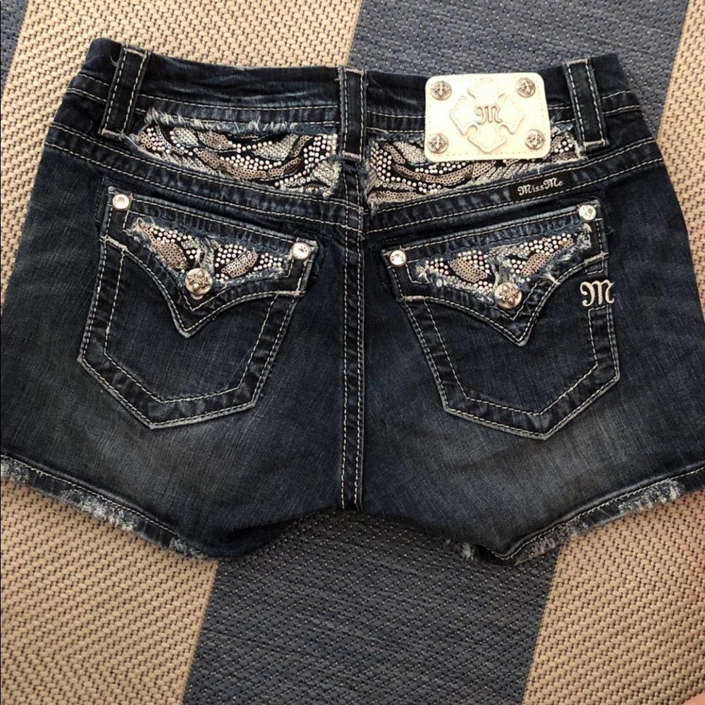 Miss Me shorts size 26